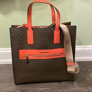 Michael Kors Tote